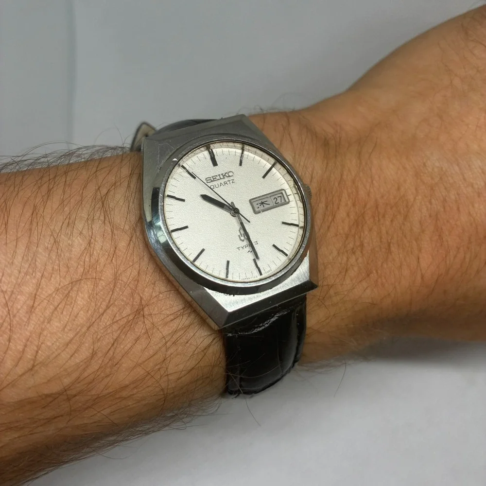 Seiko Type II Quartz Men Watch Silver  Tone 7123-7020 Day Date Leather Strap